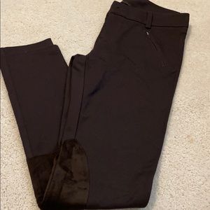 Riding leggings with suede on inside leg